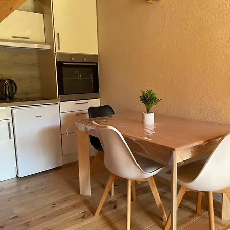 Charmant Sous Combles, Neuf Apartment Les Gets