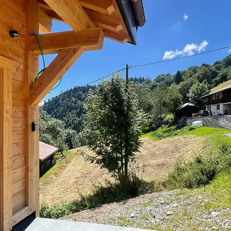 Apartment Charmant Sous Combles, Neuf